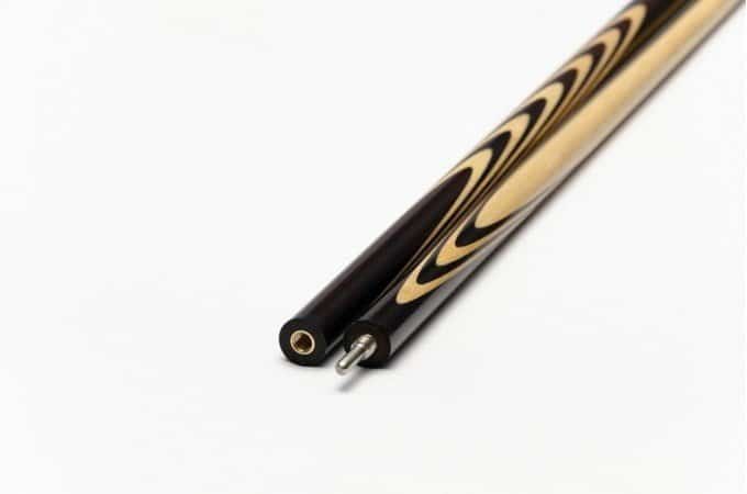 bilyardnyj-kij-25-zapila-temnyj-grab