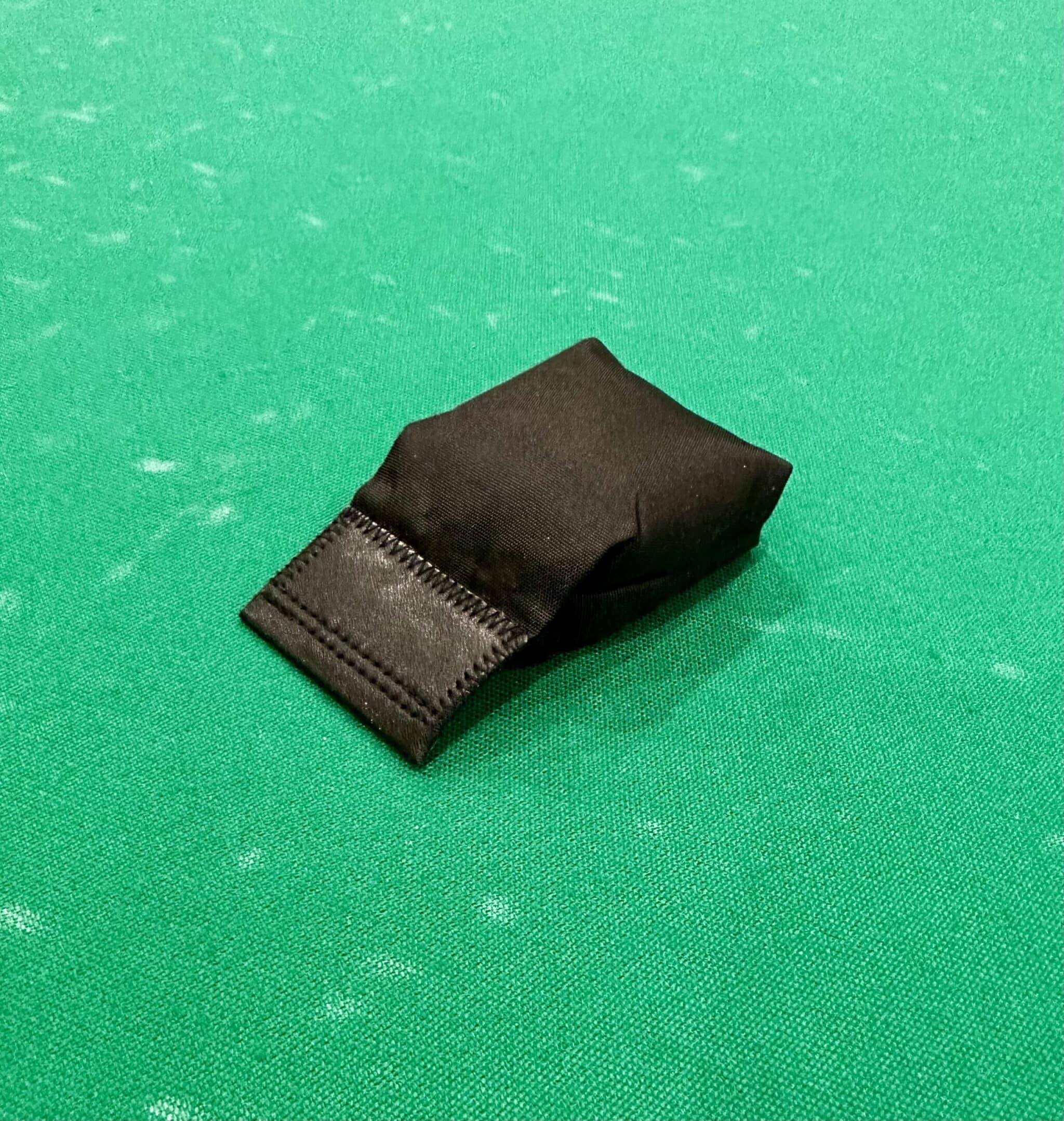 meshochek-dlya-trenazhera-svoyak-chernyj-scaled