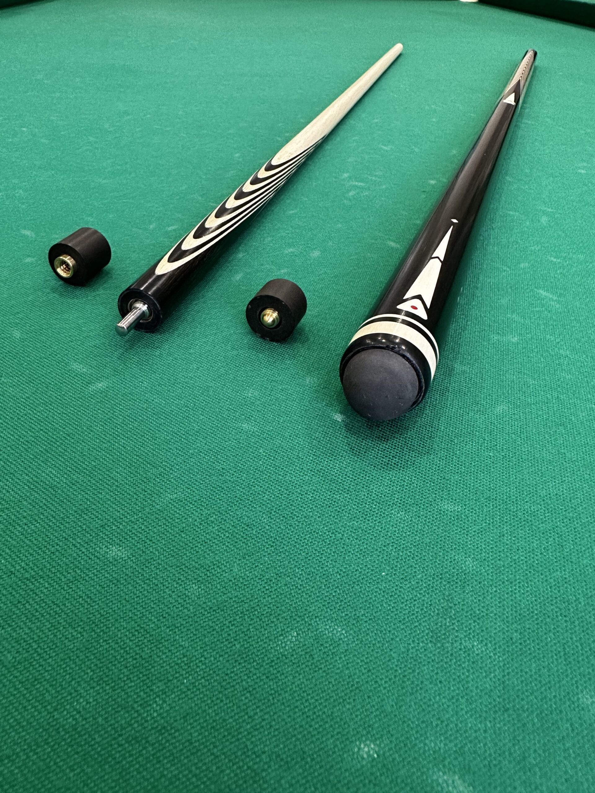 Бильярдный кий 16 тонких запилов Эбен инкрустация