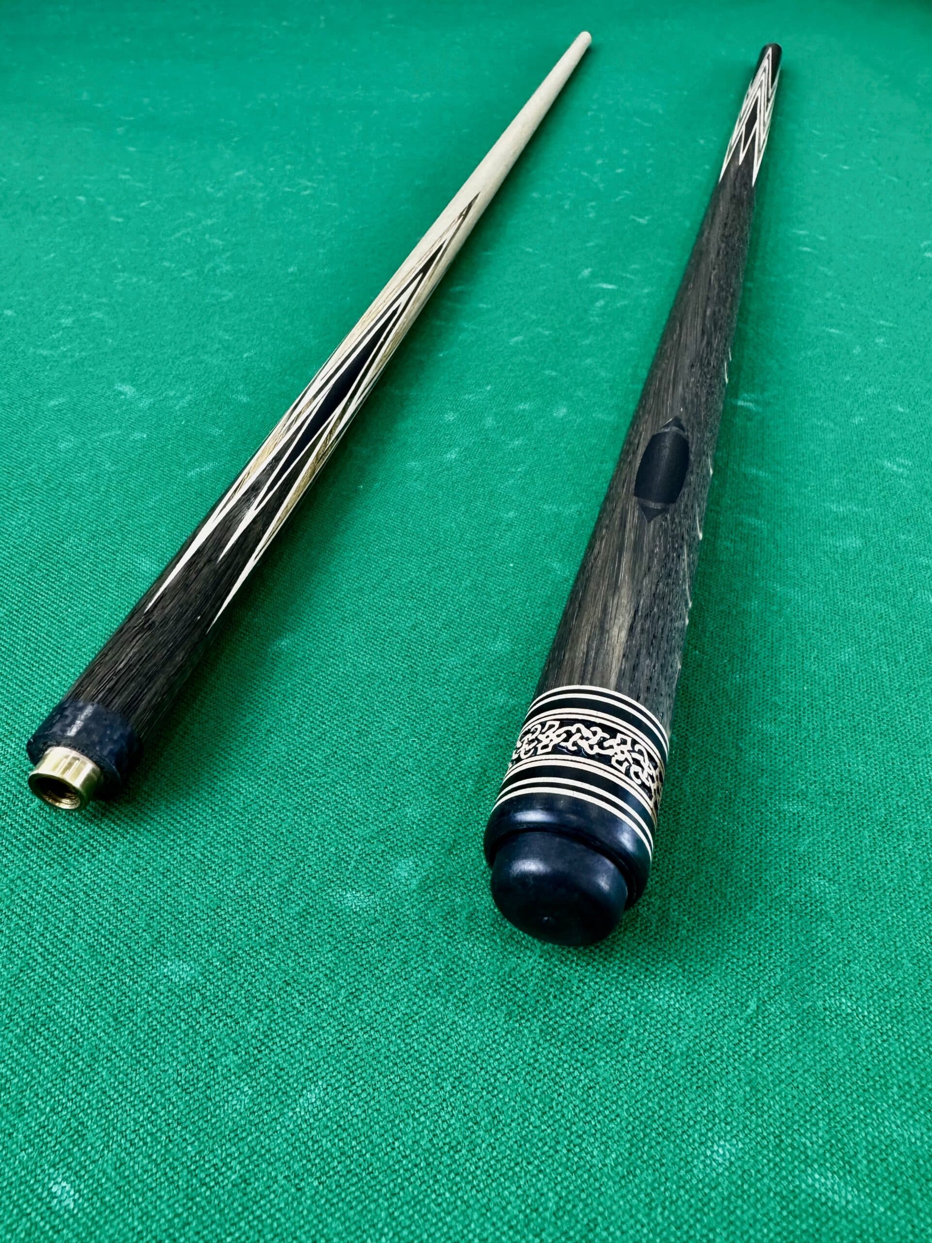 Бильярдный кий Корона четырех перьевая махенга 1шт (1)