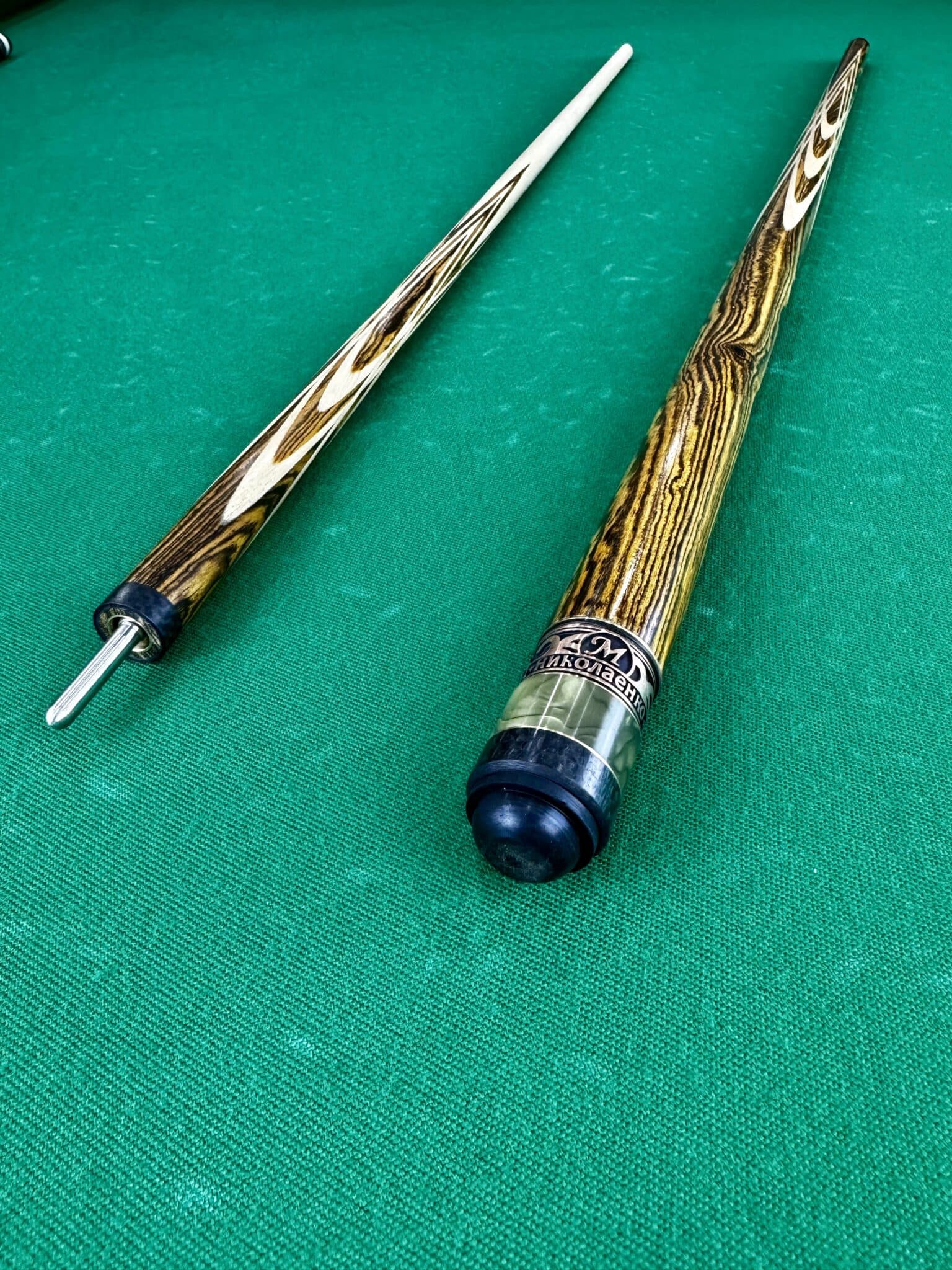 Бильярдный кий Николаенко Тюльпан Бокоте Карбон 1шт (2)